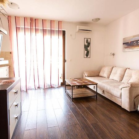 Apartment Lora Будва Екстериор снимка