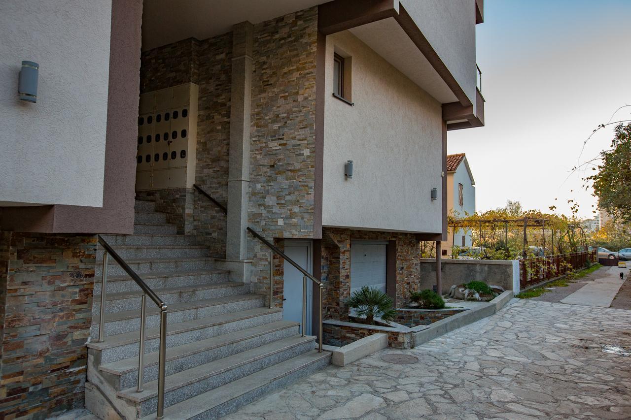 Apartment Lora Будва Екстериор снимка